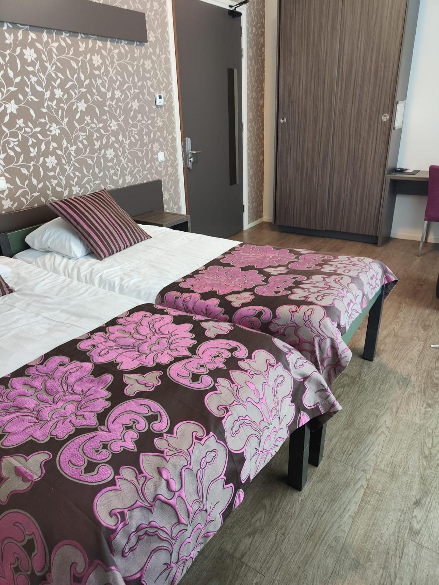 B&B Hotel De Vrije Vogel Elsloo  외부 사진